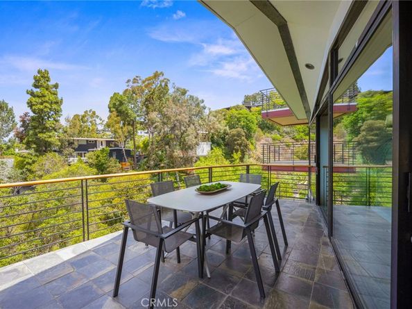 686 Diamond Street, Laguna Beach CA 92651
