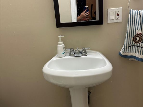 4742 Eagle Street, Los Angeles CA 90022