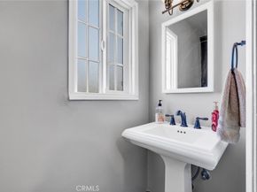 6104 6104 S La Cienega, Ladera Heights CA 90056