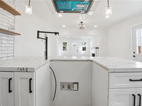 6315 Madden, Los Angeles CA 90043