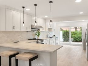 15 Alejo 61, Irvine CA 92612