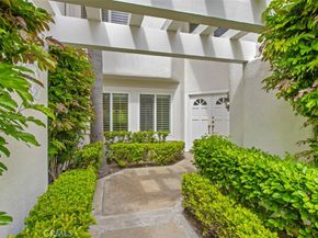 15 Alejo 61, Irvine CA 92612
