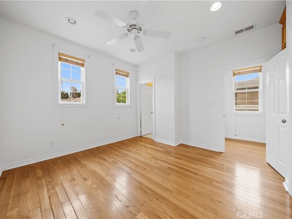 26 Middleton, Irvine CA 92620