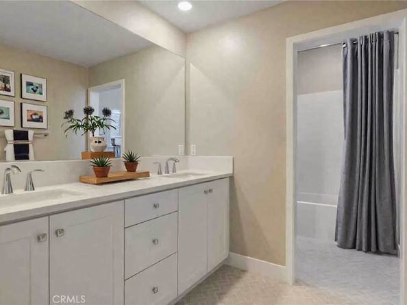 466 Lobata, Irvine CA 92618