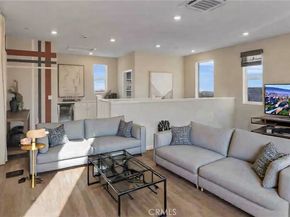 466 Lobata, Irvine CA 92618