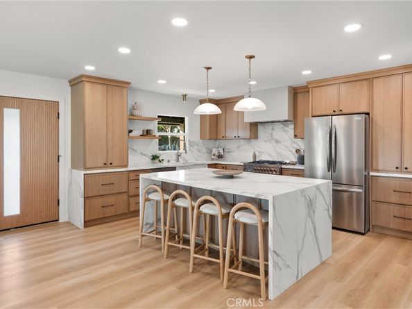 20642 Goshawk Lane, Huntington Beach CA 92646