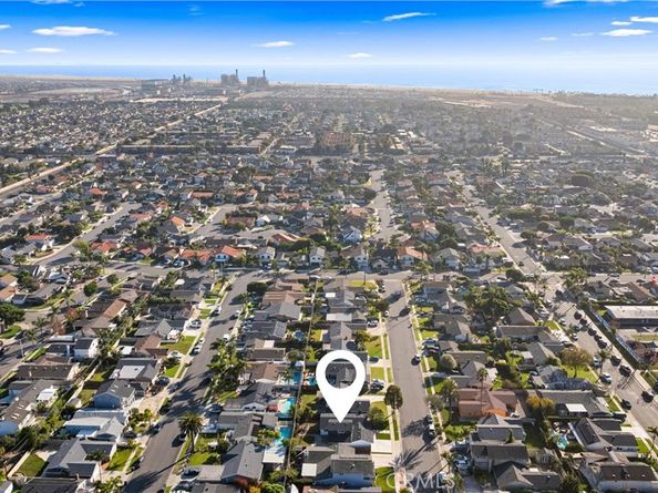 20642 Goshawk Lane, Huntington Beach CA 92646