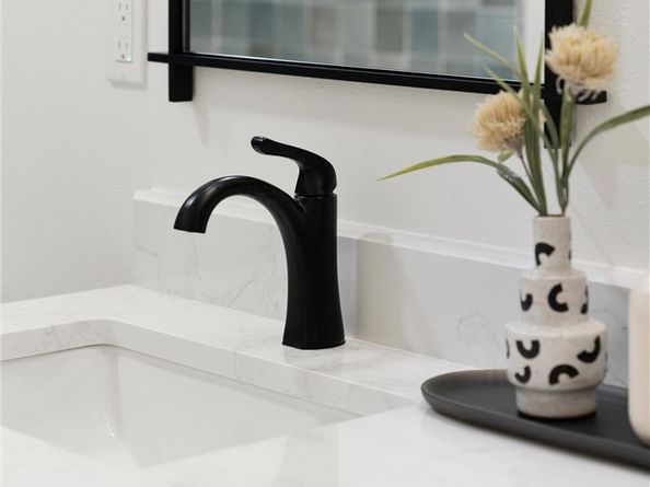 20642 Goshawk Lane, Huntington Beach CA 92646