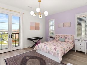 115 Sky Hts, Irvine CA 92602