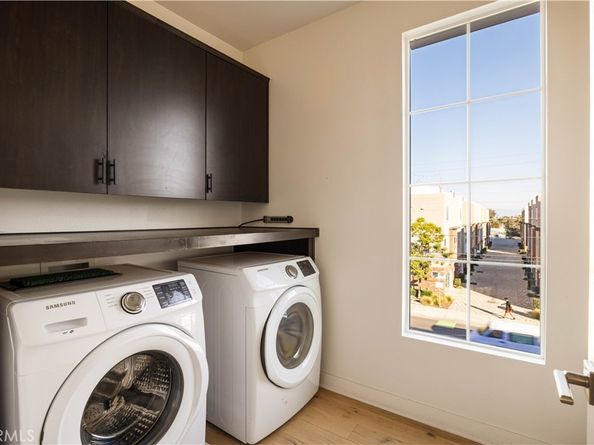 2023 Placentia, Costa Mesa CA 92627