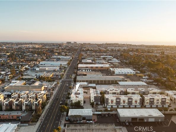 2023 Placentia, Costa Mesa CA 92627