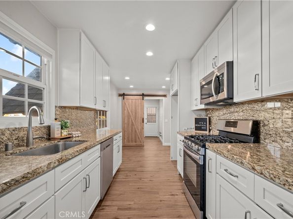 5082 Edinger, Huntington Beach CA 92649