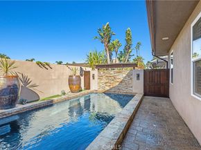 16931 Roundhill, Huntington Beach CA 92649