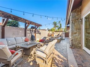 16931 Roundhill, Huntington Beach CA 92649