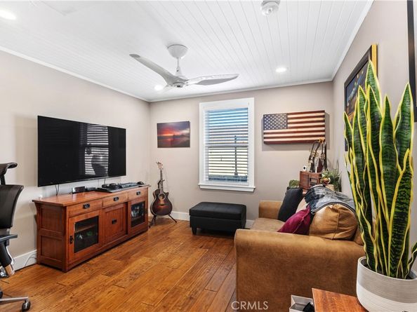 16931 Roundhill, Huntington Beach CA 92649