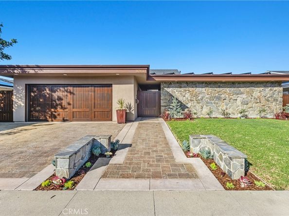 16931 Roundhill, Huntington Beach CA 92649
