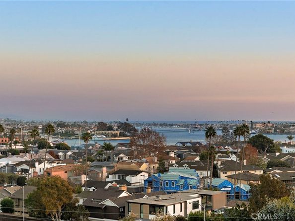 521 Kings Road, Newport Beach CA 92663