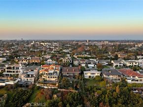 521 Kings Road, Newport Beach CA 92663