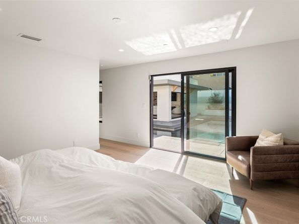 1717 Irvine Avenue, Newport Beach CA 92660