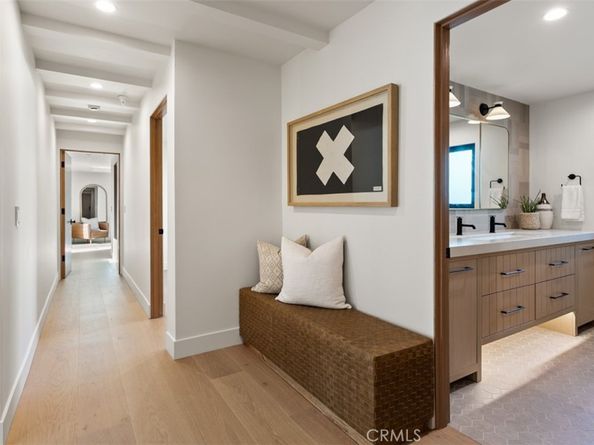 1717 Irvine Avenue, Newport Beach CA 92660