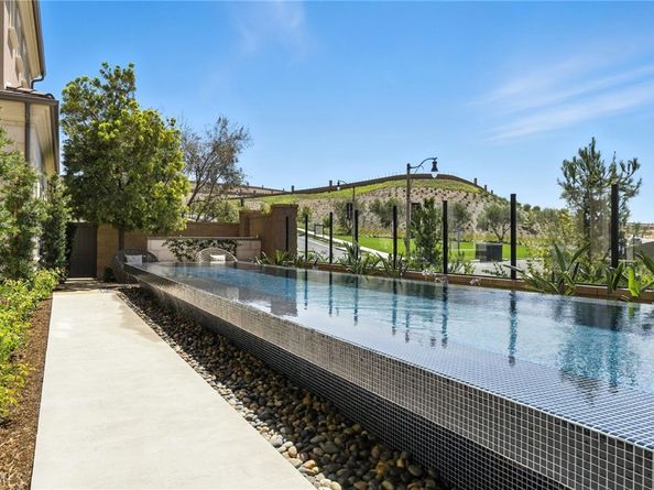 413 Promontory, Irvine CA 92602