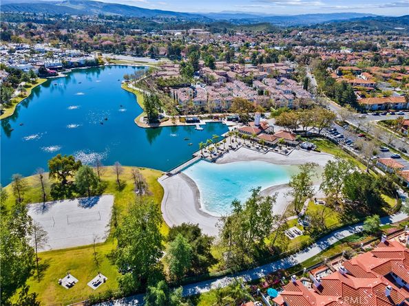 39 Via Ermitas, Rancho Santa Margarita CA 92688