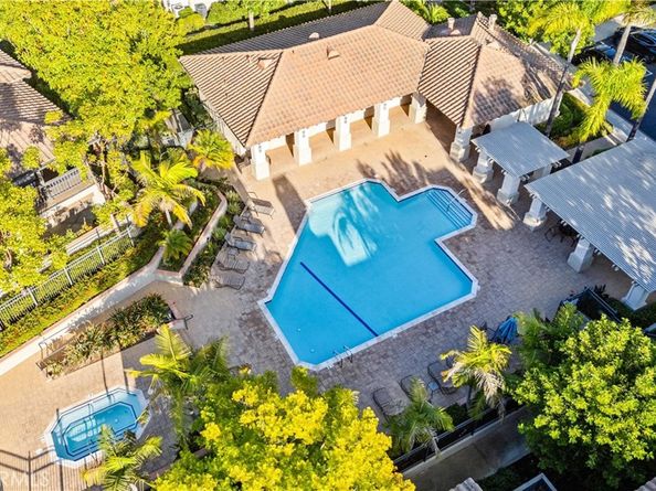 39 Via Ermitas, Rancho Santa Margarita CA 92688