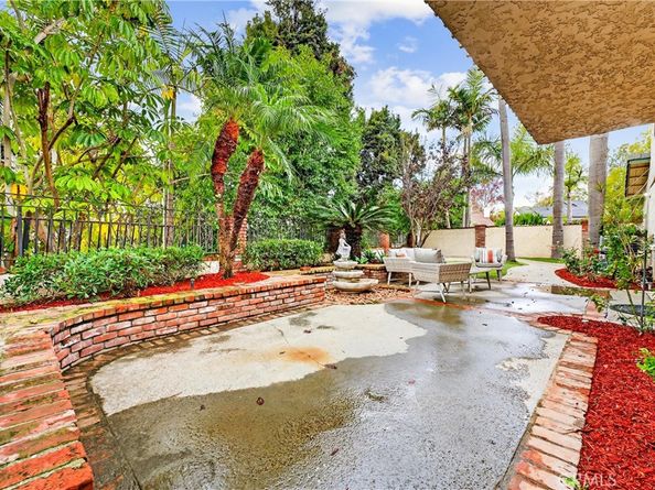 663 Lausinda Avenue, Long Beach CA 90803