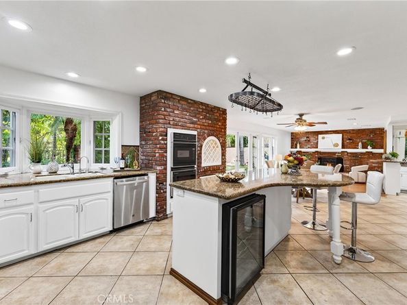 663 Lausinda Avenue, Long Beach CA 90803