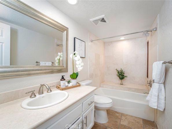 527 Avenida Buenos Aires, San Clemente CA 92672
