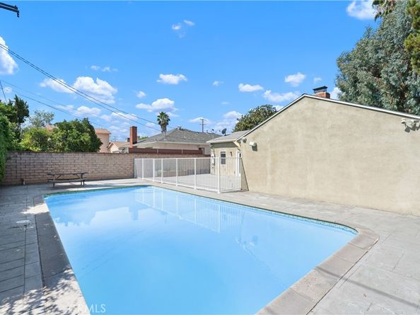 5732 Wilbur Avenue, Tarzana CA 91356