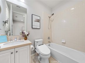 32 Goldenrod, Lake Forest CA 92630