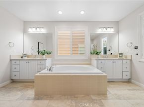 32 Goldenrod, Lake Forest CA 92630
