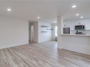 1478 Hornblend Street, San Diego CA 92109