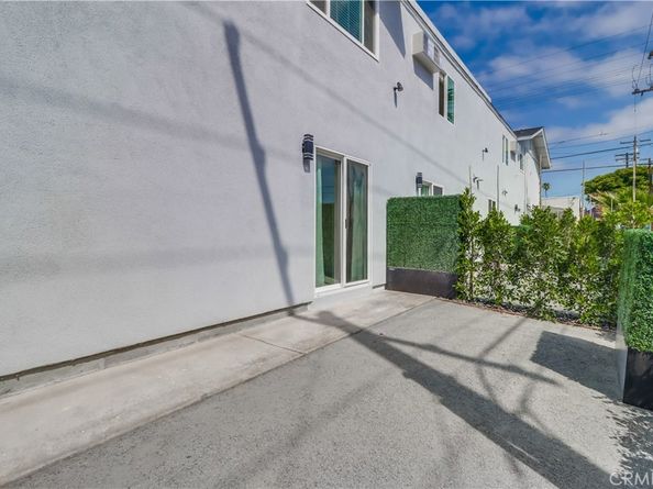 1478 Hornblend Street, San Diego CA 92109