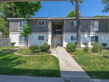 2875 S Fairview