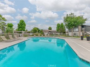 2875 S Fairview B, Santa Ana CA 92704