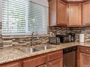 2875 S Fairview B, Santa Ana CA 92704