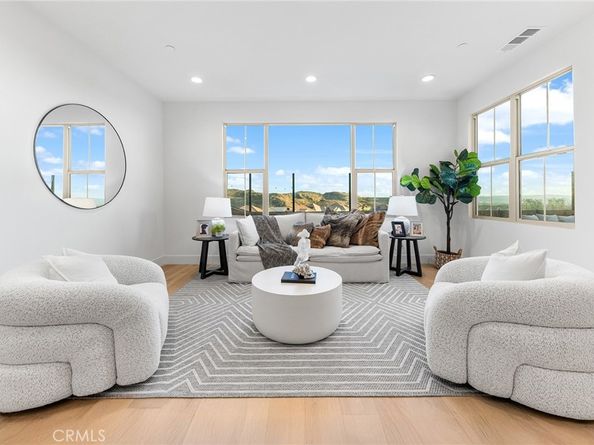 206 Collino, Irvine CA 92602