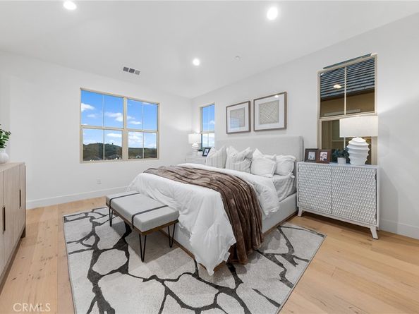 206 Collino, Irvine CA 92602