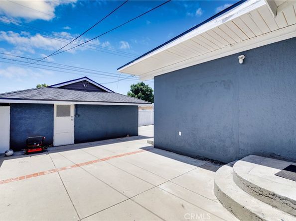 235 S Azusa, West Covina CA 91791