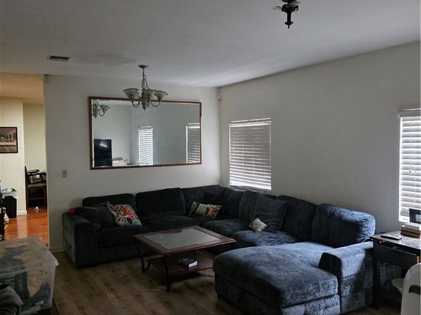 34 E 53rd Street, Long Beach CA 90805