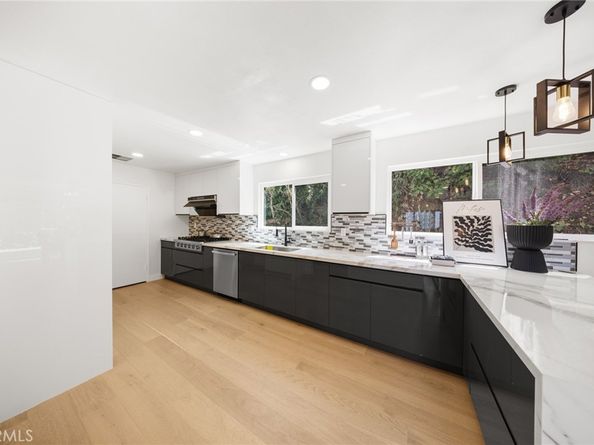 12284 Circula Panorama, Santa Ana CA 92705