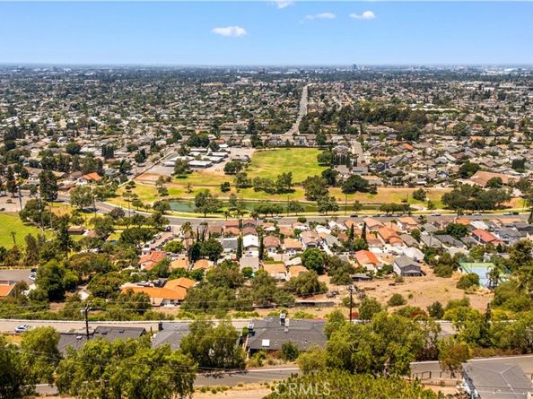 12284 Circula Panorama, Santa Ana CA 92705