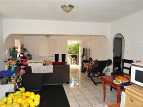 1416 Temple 2, Long Beach CA 90804