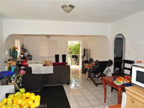 1416 Temple 2, Long Beach CA 90804