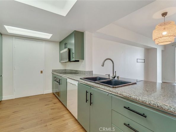 850 E Ocean 613, Long Beach CA 90802