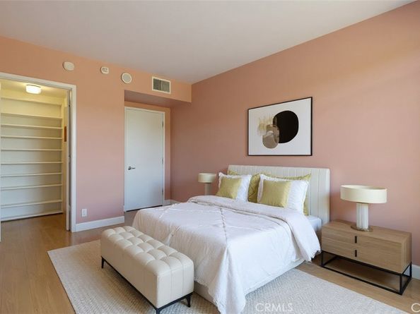 850 E Ocean 613, Long Beach CA 90802