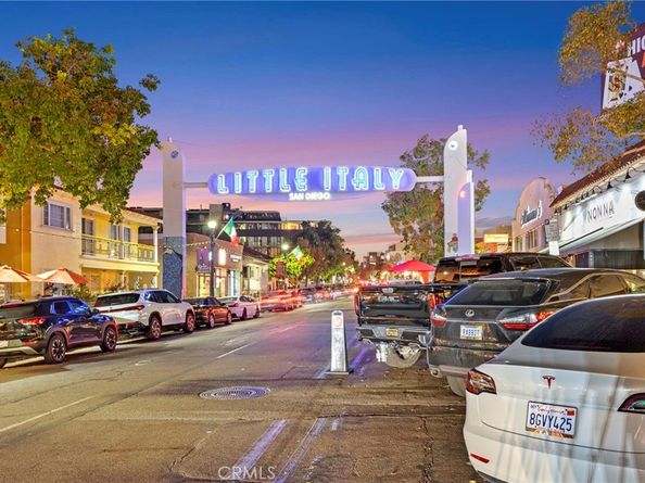 941 W Hawthorn 9, San Diego CA 92101