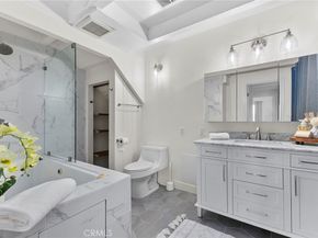 941 W Hawthorn 9, San Diego CA 92101